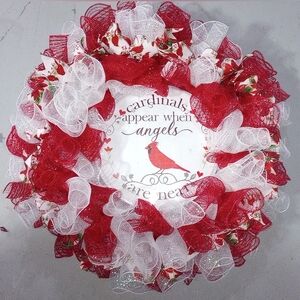 Red and White Holiday Cardinal Wreath